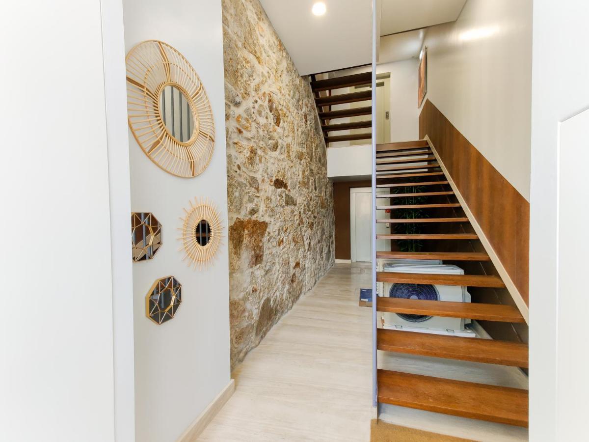 Coutinho Apartment - Modern Ap In The City Centre With Balcony Виана-ду-Каштелу Экстерьер фото