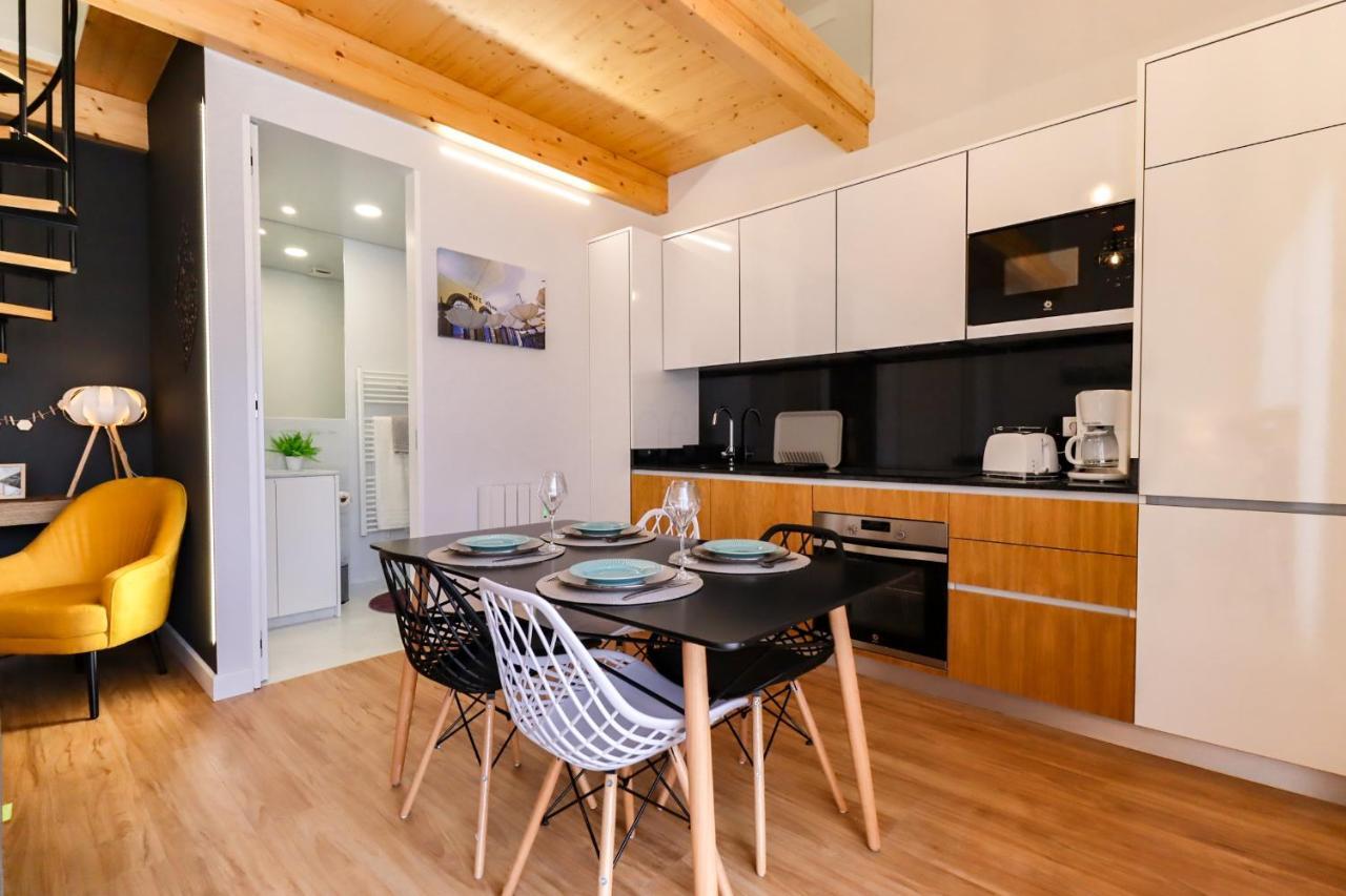 Coutinho Apartment - Modern Ap In The City Centre With Balcony Виана-ду-Каштелу Экстерьер фото